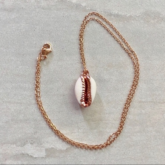 Rose Gold Cowrie Shell Necklace - Picture 3 of 9